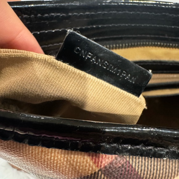 Burberry Nova Check Nickie Tote Bag - Picture 7 of 14